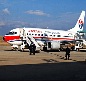 塔什库尔干红其拉甫航空快运业稳步发展的原因是什么？